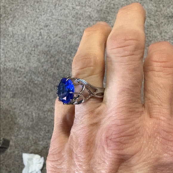 VINTAGE SILVER-TONE ROUND SIMULATED SAPPHIRE BRANCH DESIGN SIZE 8 RING - Picture 2 of 8